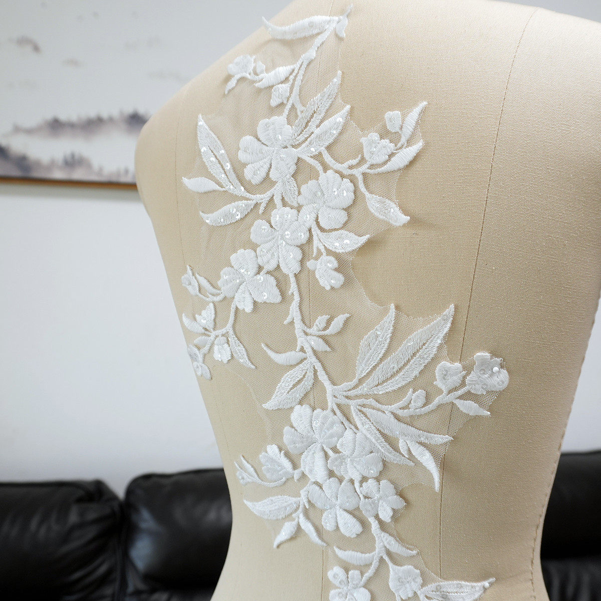 White Floral Leaf Sequins Appl - Craft Embellishment 评论和价格